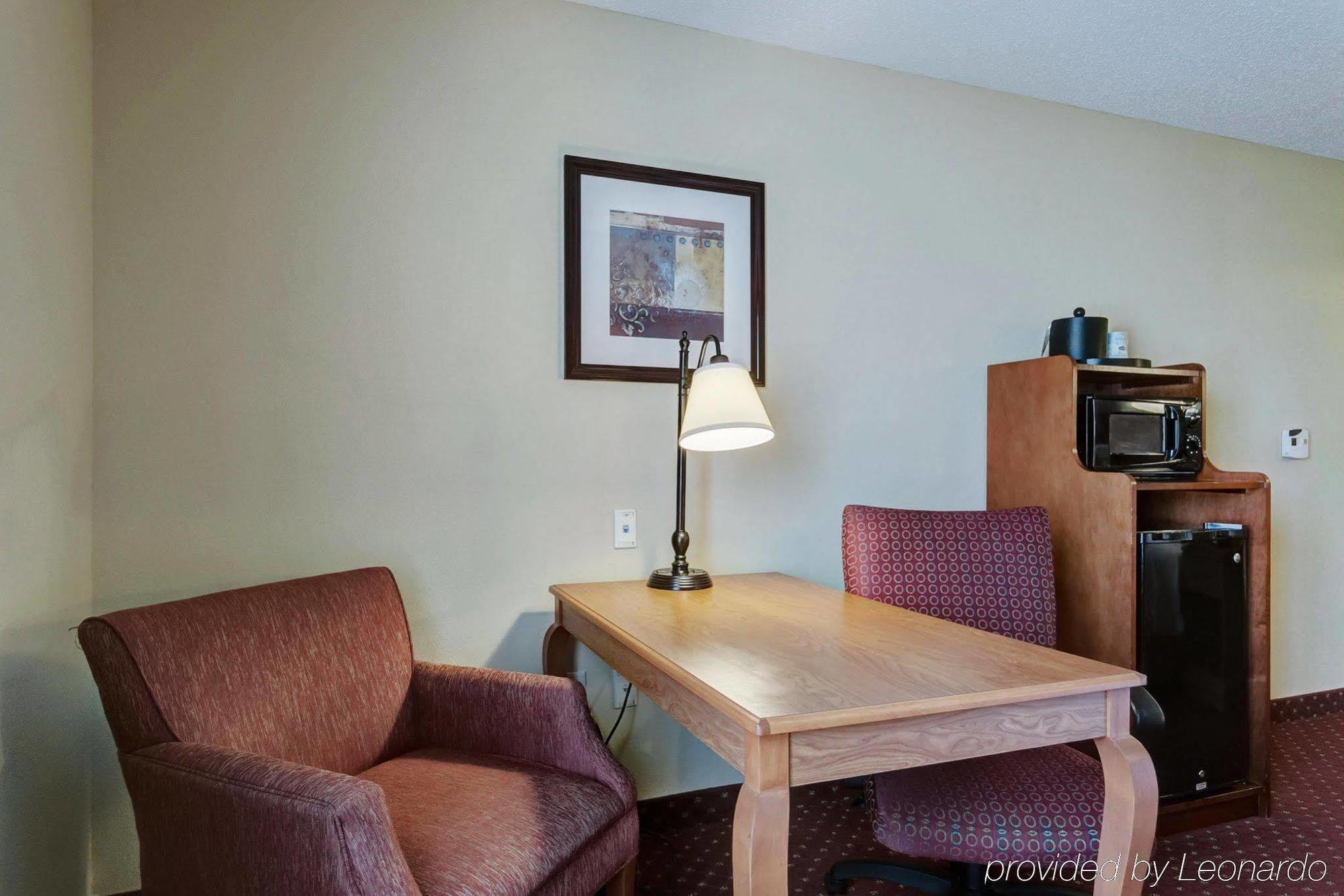 Hampton Inn St. Louis-Columbia Millstadt Junction Экстерьер фото