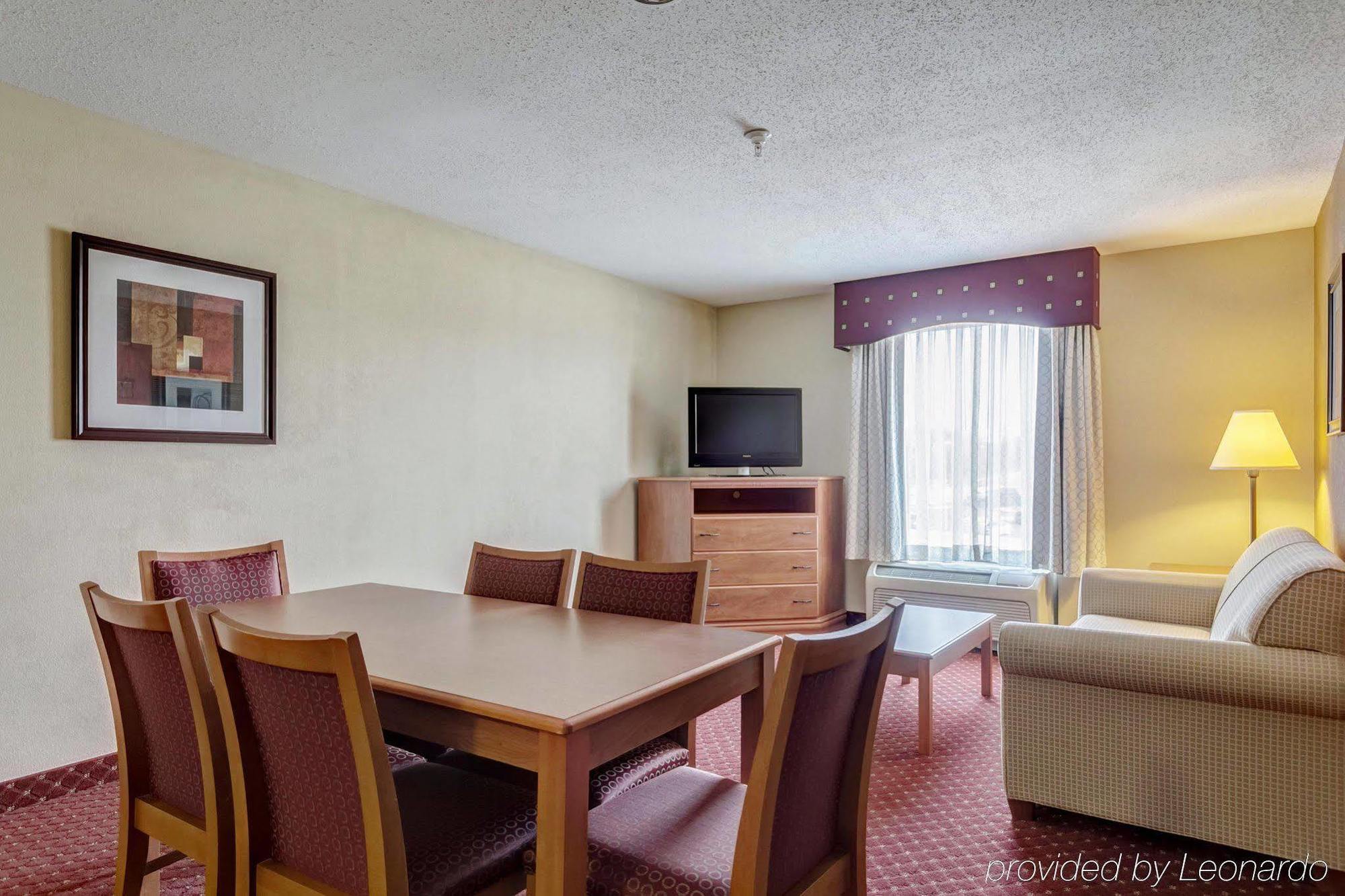 Hampton Inn St. Louis-Columbia Millstadt Junction Экстерьер фото