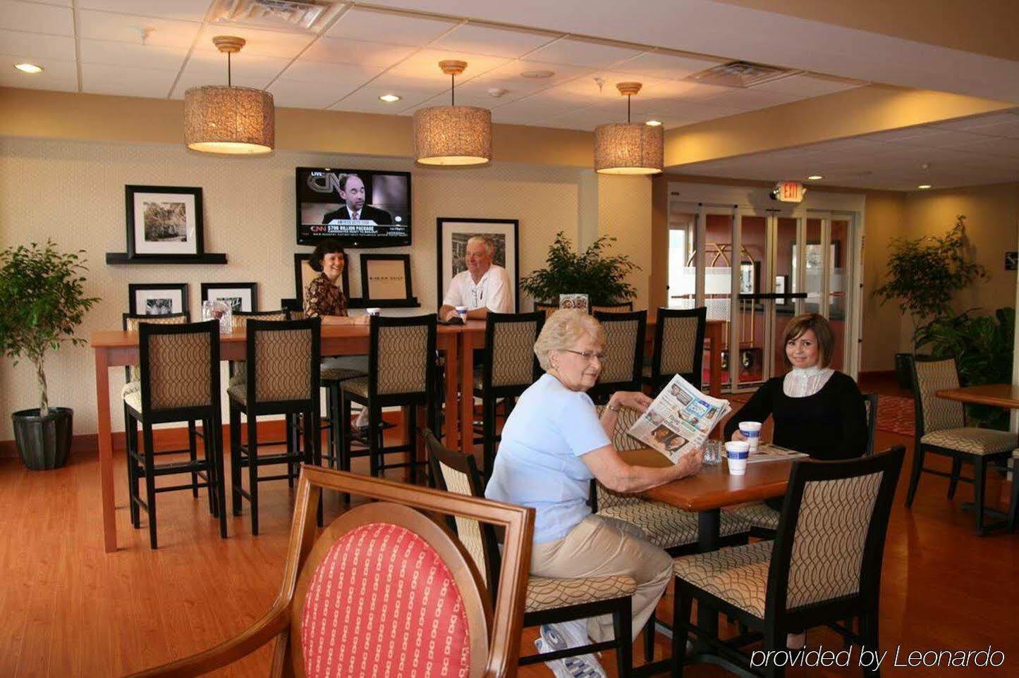 Hampton Inn St. Louis-Columbia Millstadt Junction Ресторан фото